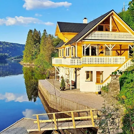 Ferienhaus 6 Person In Bygstad
