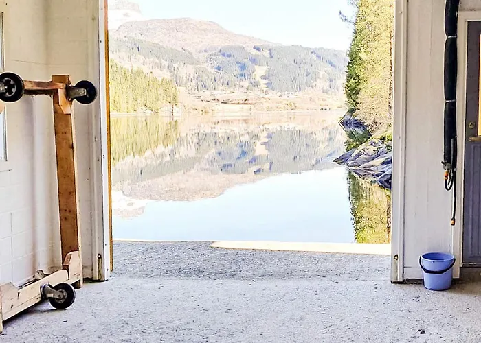 Дом отдыха 6 Person In *