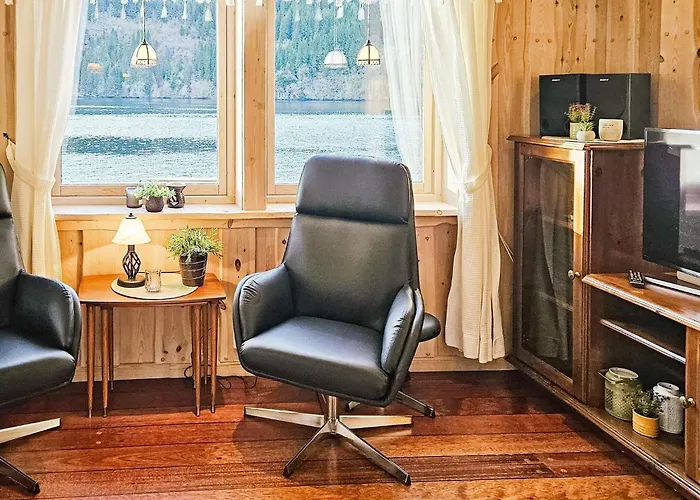 Дом отдыха 6 Person In *